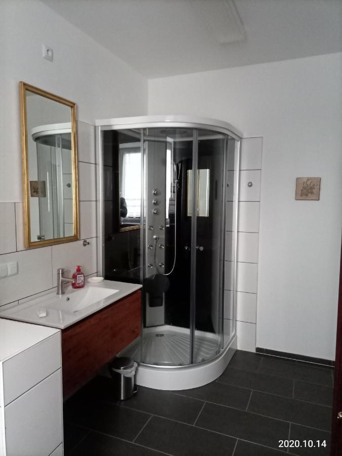 Apartment O3 - Gehobene 6-Zimmer Wohnung 175Qm Fuer 1-7 Personen 2X Dz 3X Ez Grafenwohr Exterior foto